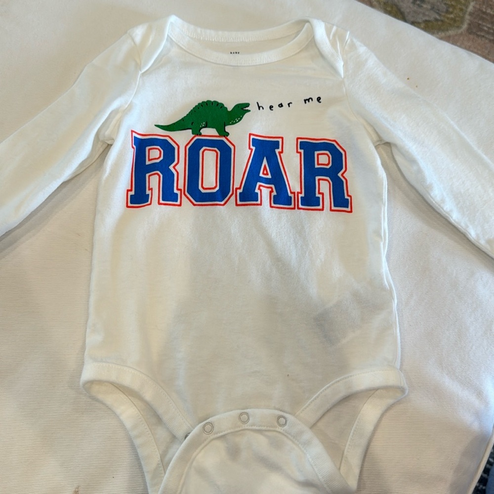 Baby gap long sleeve onesie dinosaur roar